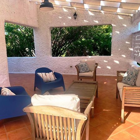Almarea Blu - Appartamento In Villa Vicino Al Mare - Affitto Breve Полиняно а Маре Екстериор снимка