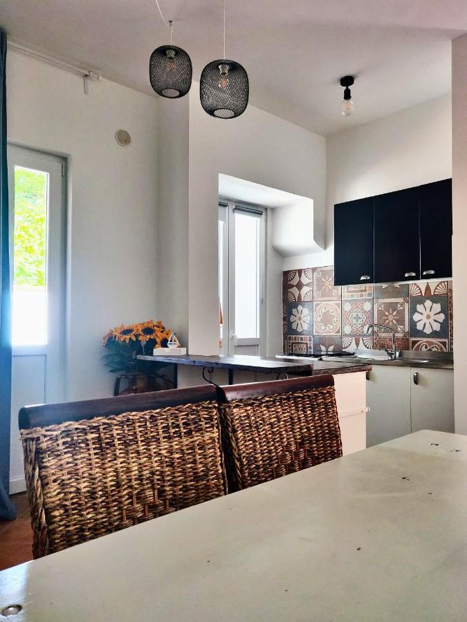 Almarea Blu - Appartamento In Villa Vicino Al Mare - Affitto Breve Полиняно а Маре Екстериор снимка