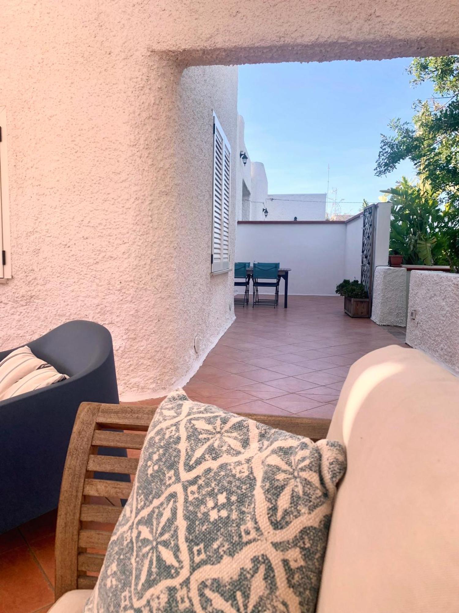 Almarea Blu - Appartamento In Villa Vicino Al Mare - Affitto Breve Полиняно а Маре Екстериор снимка